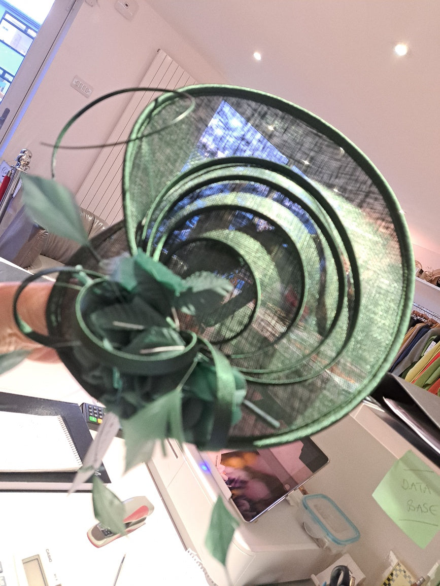 Upturn back fascinator - Maya Maya Ltd