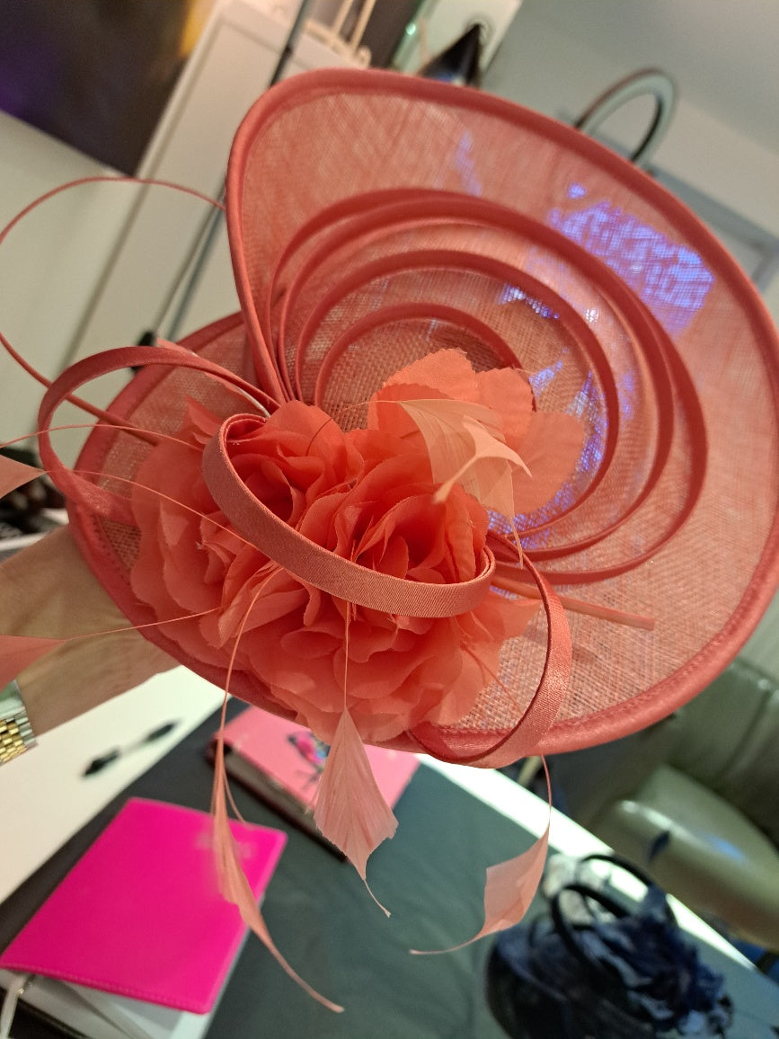 Upturn back fascinator - Maya Maya Ltd