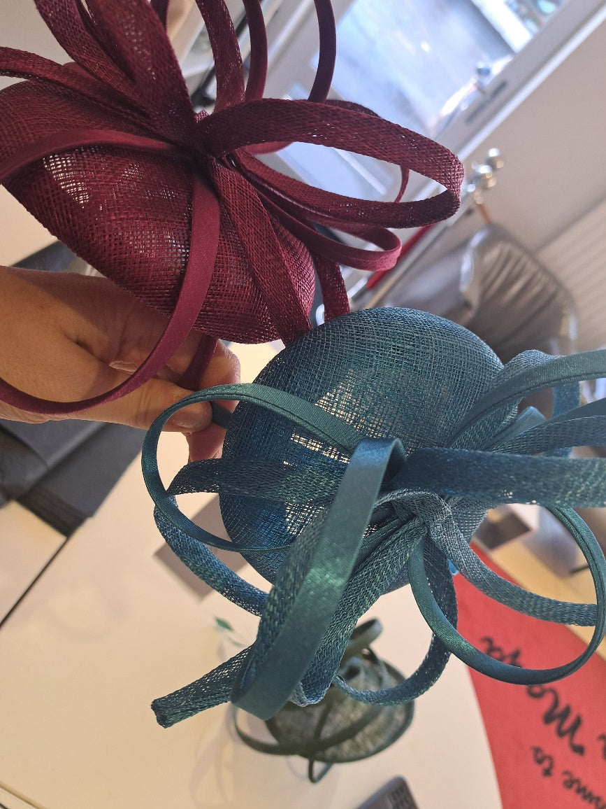Small skull cap fascinator - Maya Maya Ltd