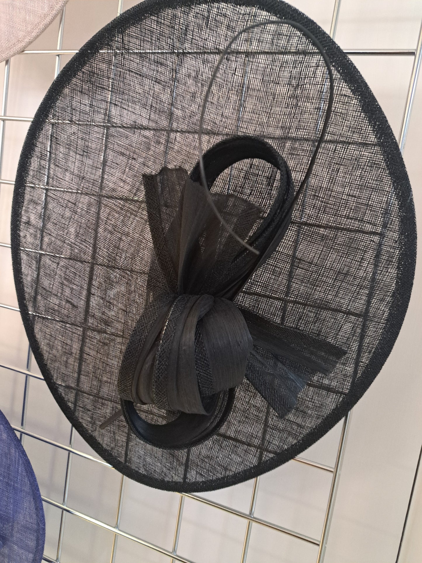 large hatinator sinamay bow - Maya Maya Ltd