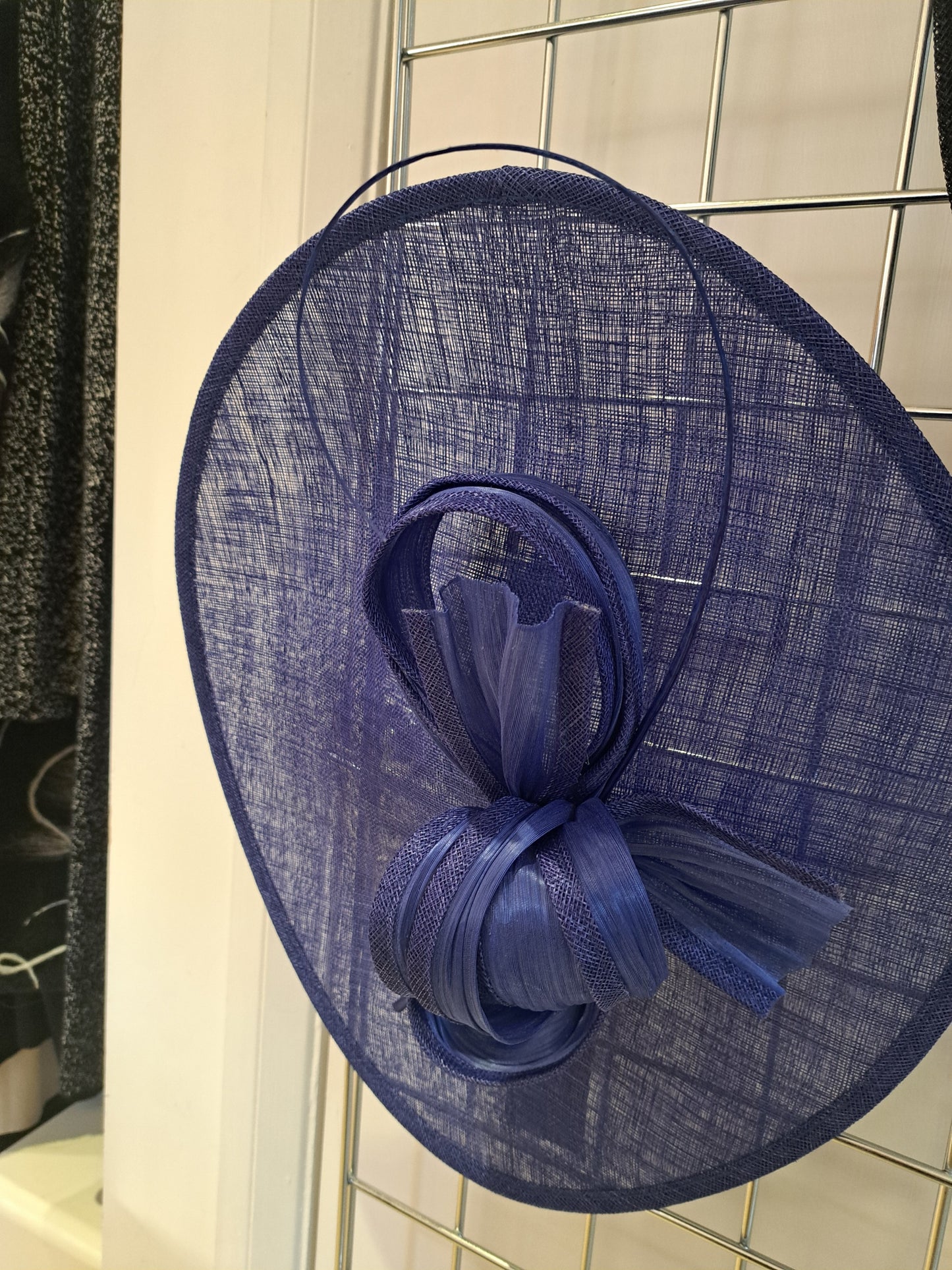 large hatinator sinamay bow - Maya Maya Ltd