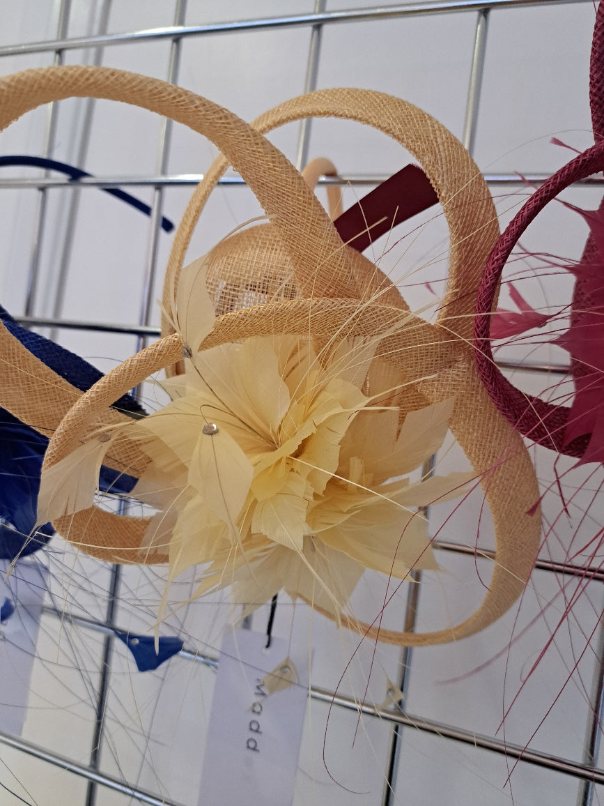 Feather flower fascinator - Maya Maya Ltd