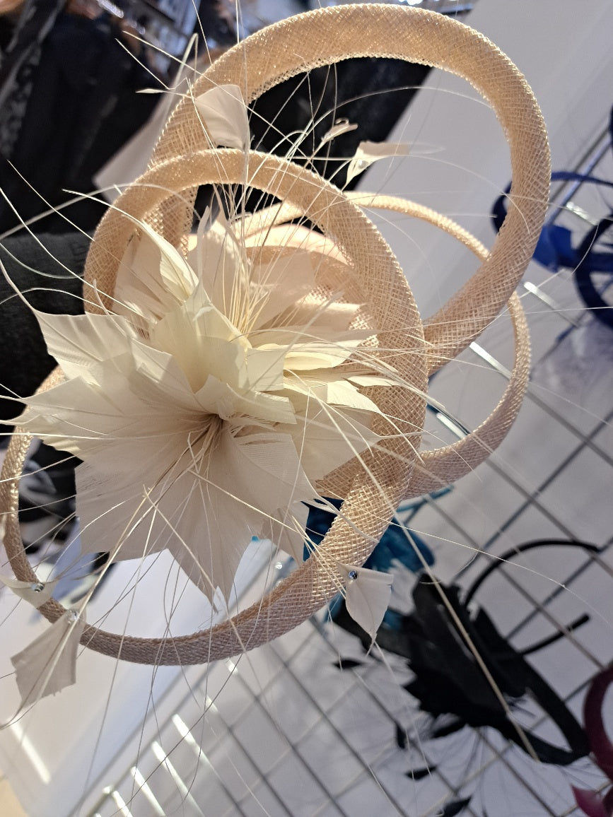 Feather flower fascinator - Maya Maya Ltd