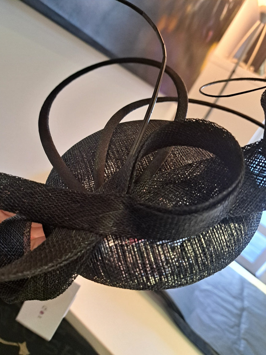 Small cinemay bow fascinator - Maya Maya Ltd