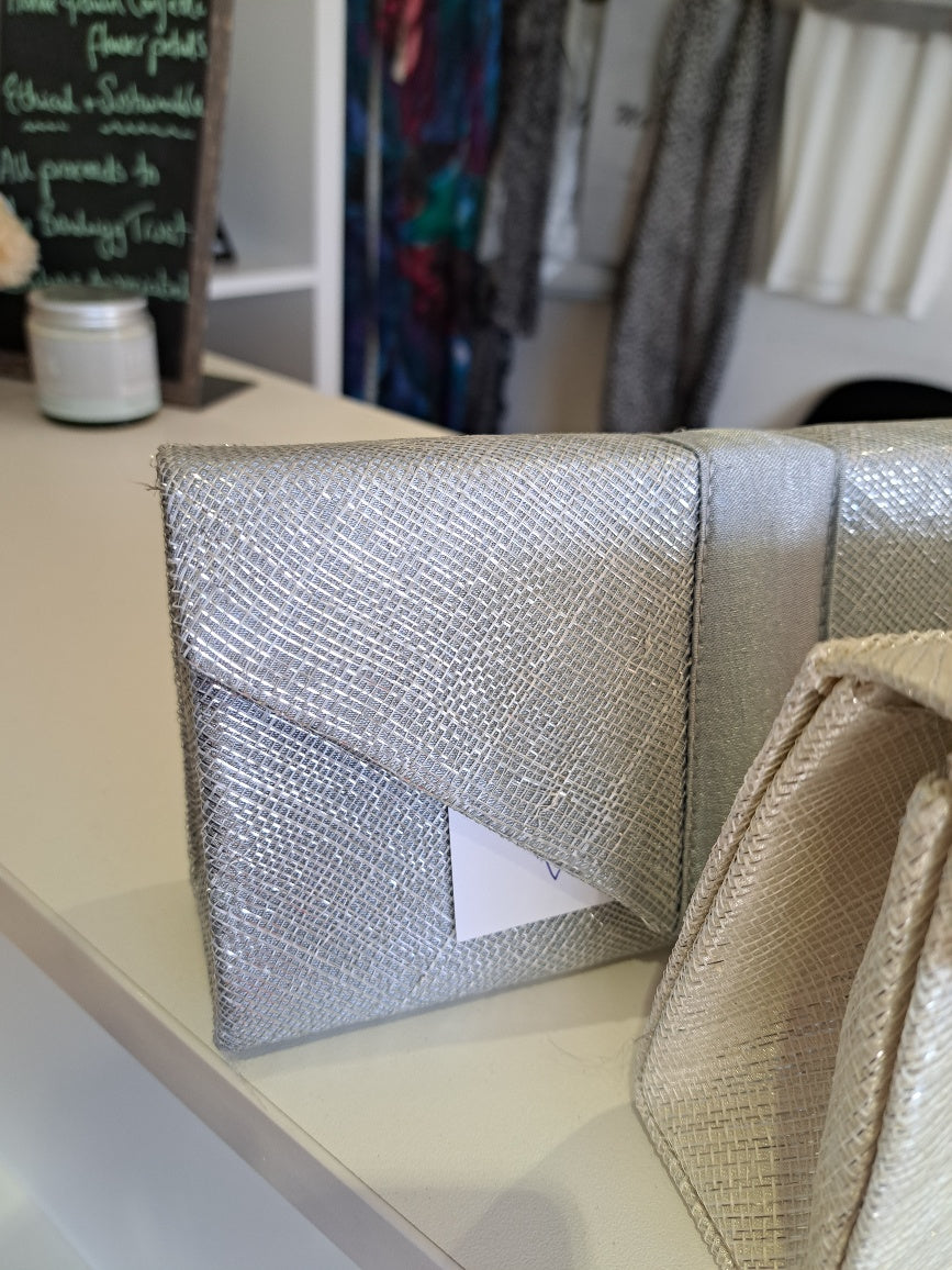 Metallic sinamay handbag - Maya Maya Ltd