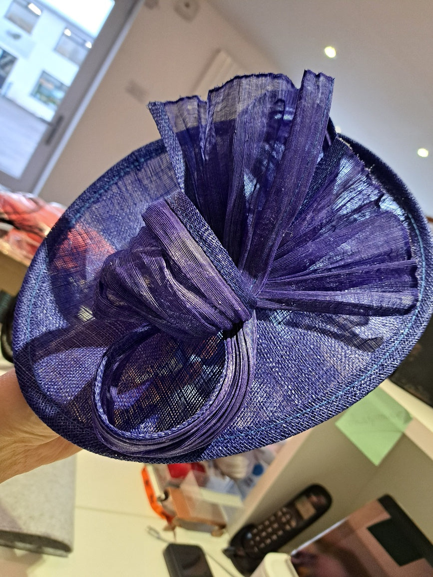 Mid size bow fascinator - Maya Maya Ltd