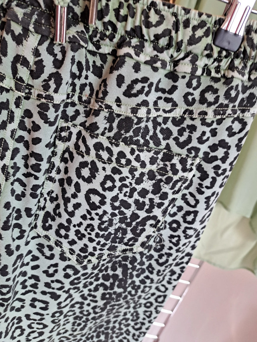 Funky Staff cotton pocket pants - Maya Maya Ltd