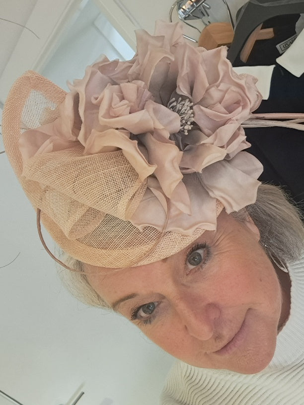 Sara Gadd pink fascinator - Maya Maya Ltd
