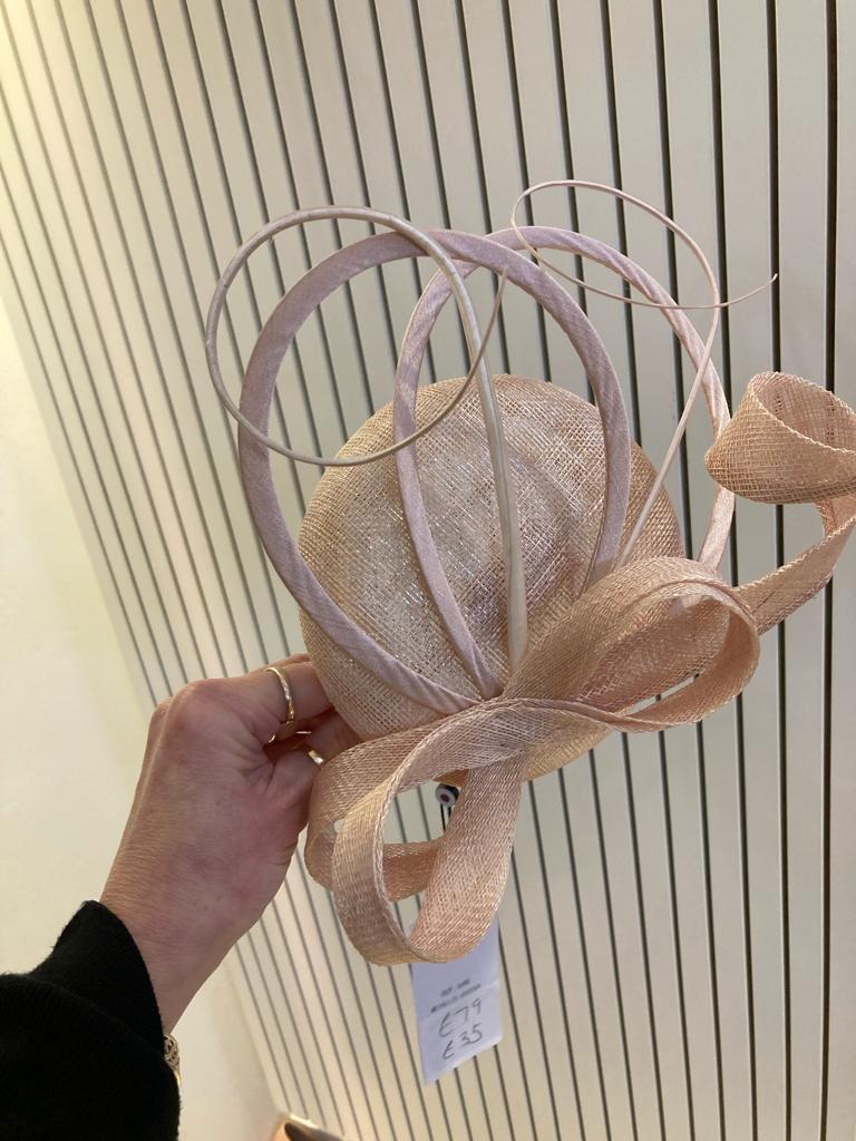 Small cinemay bow fascinator - Maya Maya Ltd