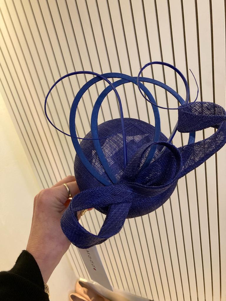 Small cinemay bow fascinator - Maya Maya Ltd