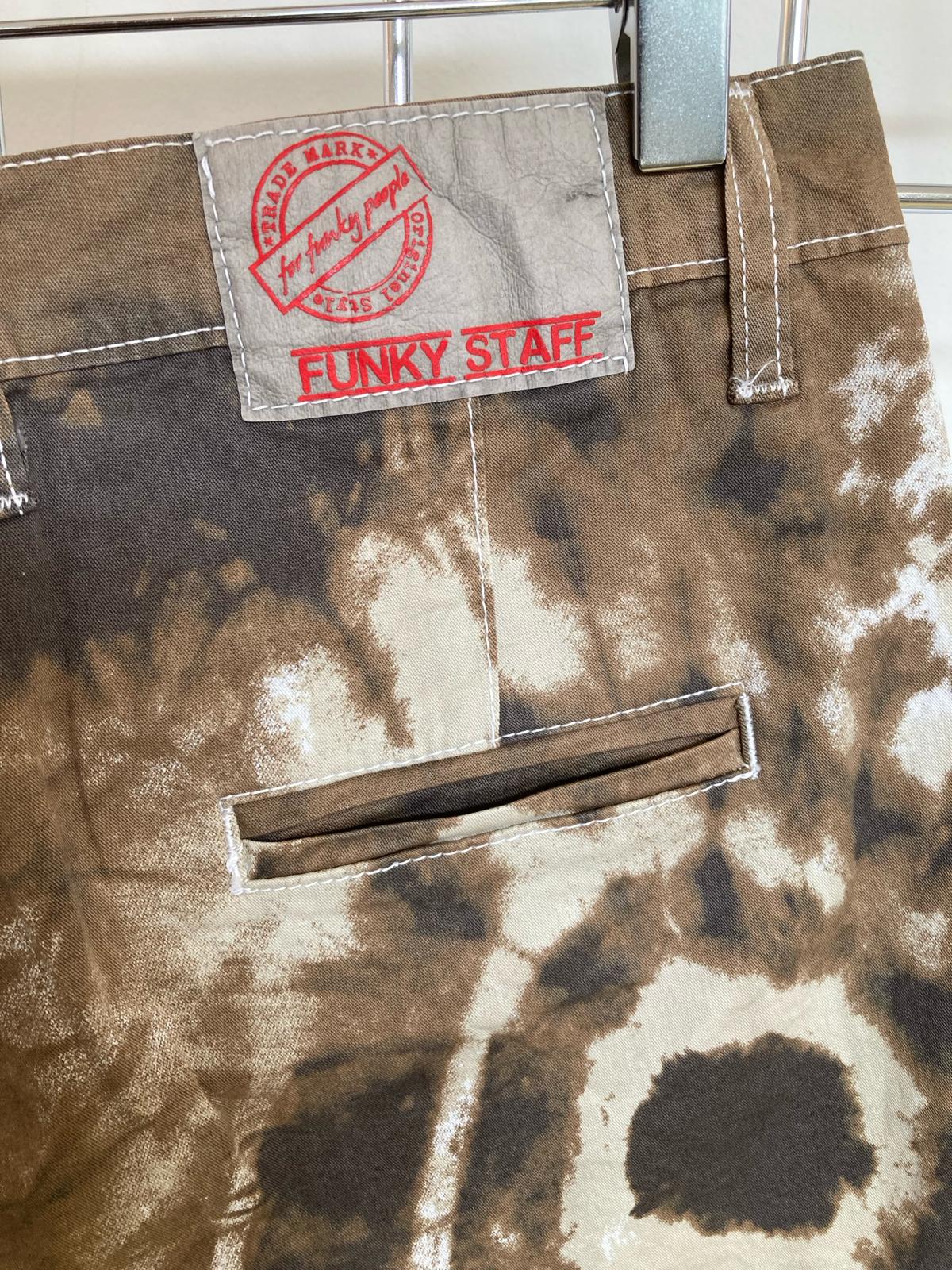 Funky Staff smart cotton stretch shorts - Maya Maya Ltd