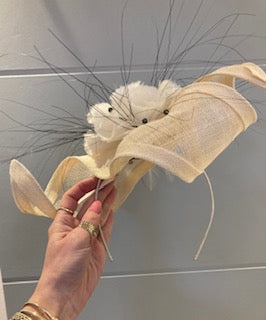 Ivory Wave Fascinator - Maya Maya Ltd
