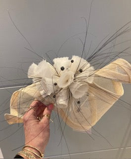 Ivory Wave Fascinator - Maya Maya Ltd
