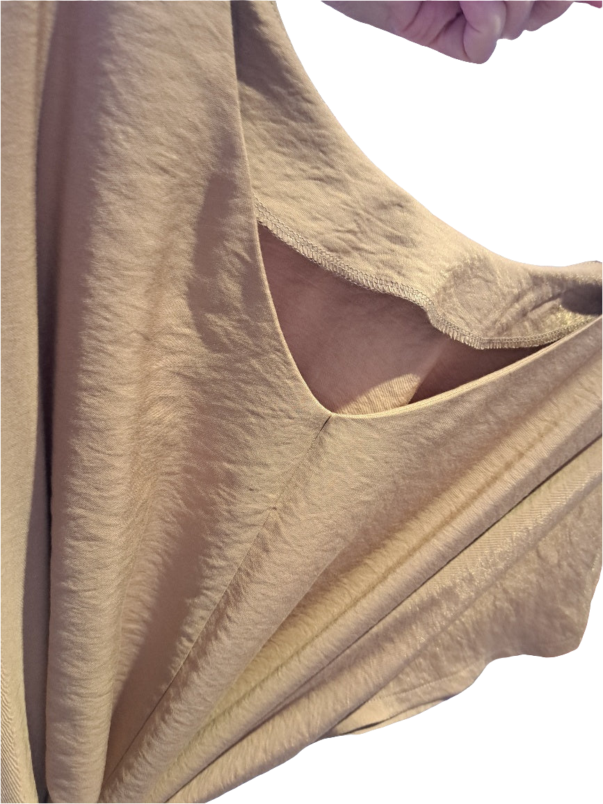 Versatile pocket tie dress