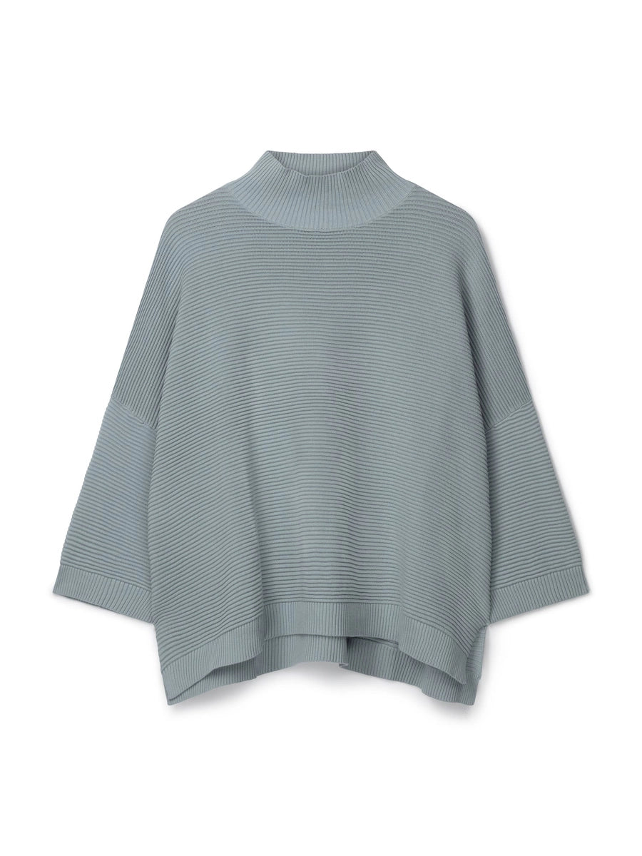 Ribbed funnel neck