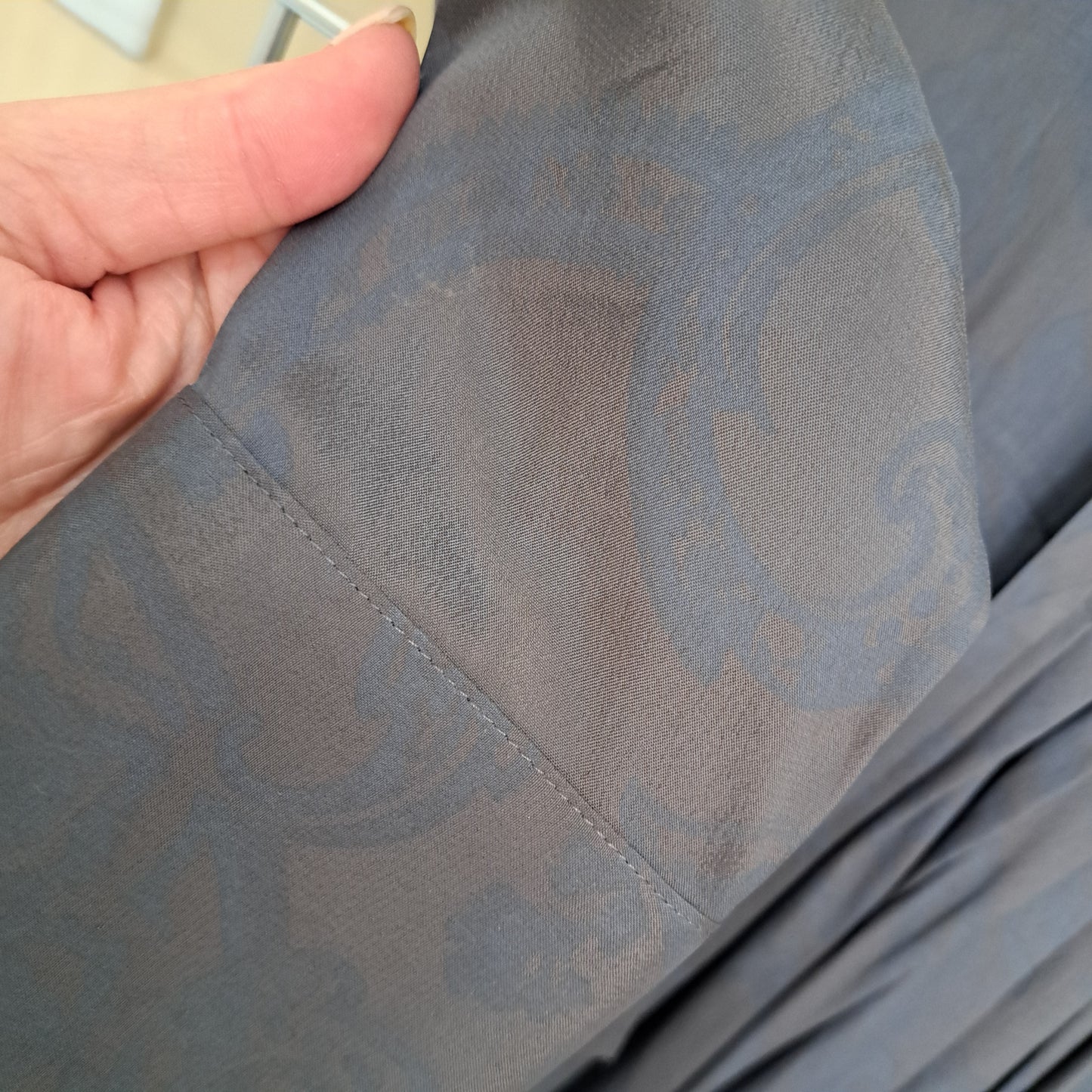 Maxi dress grey paisley