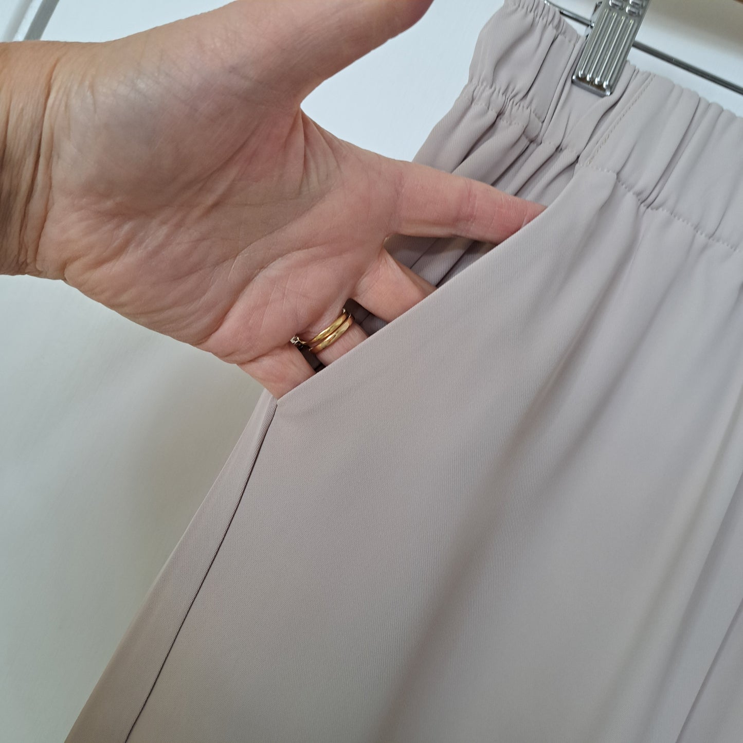 Uchuu wide leg pants