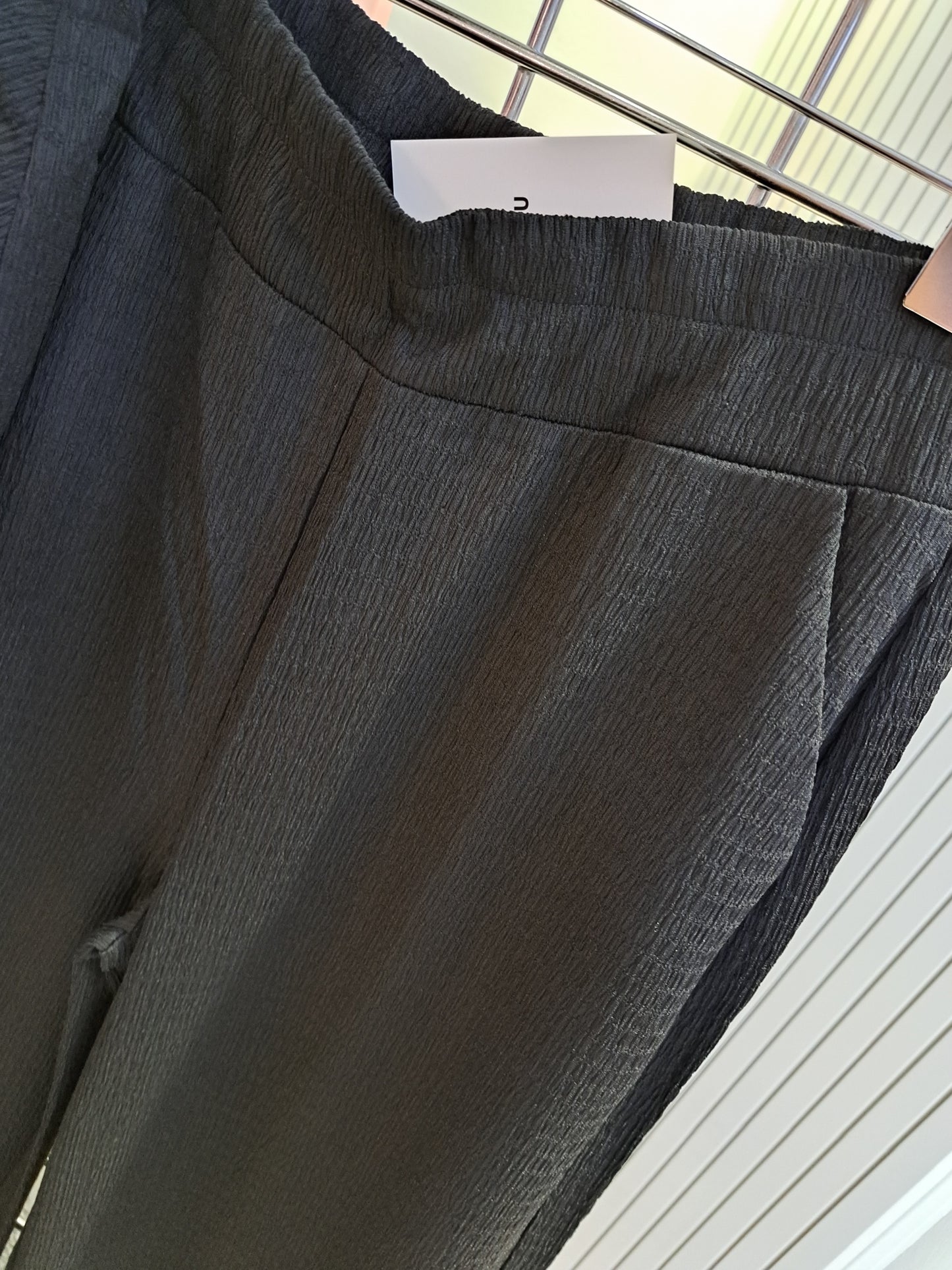 Uchuu crinkle wide leg pants - Maya Maya Ltd