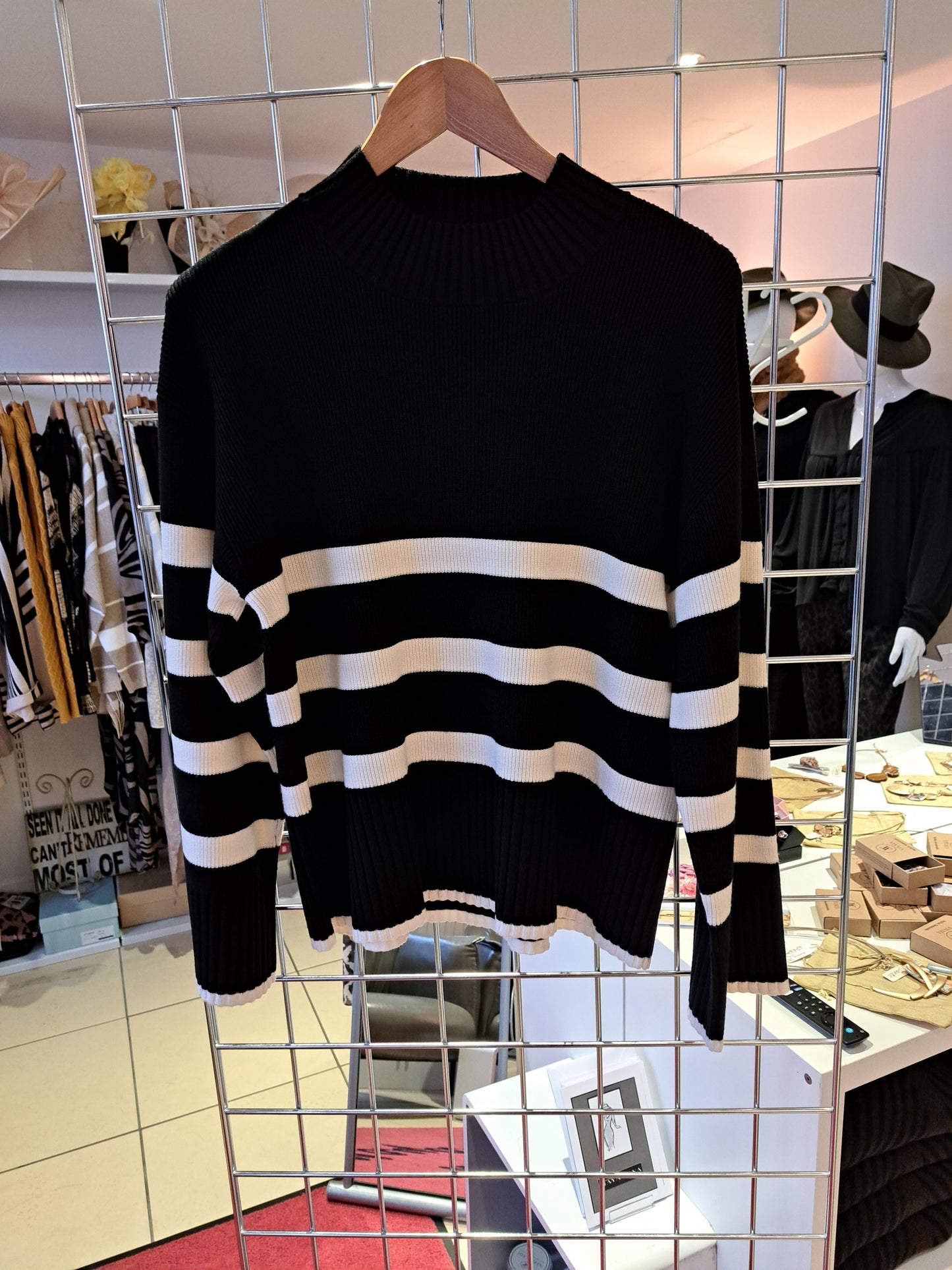 Midweight boxey knit - Maya Maya Ltd