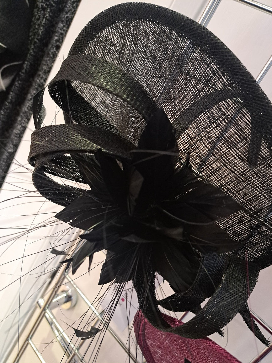 Mid size flower fascinator - Maya Maya Ltd