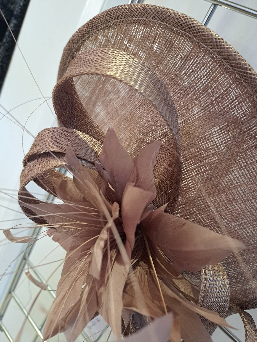 Mid size flower fascinator - Maya Maya Ltd