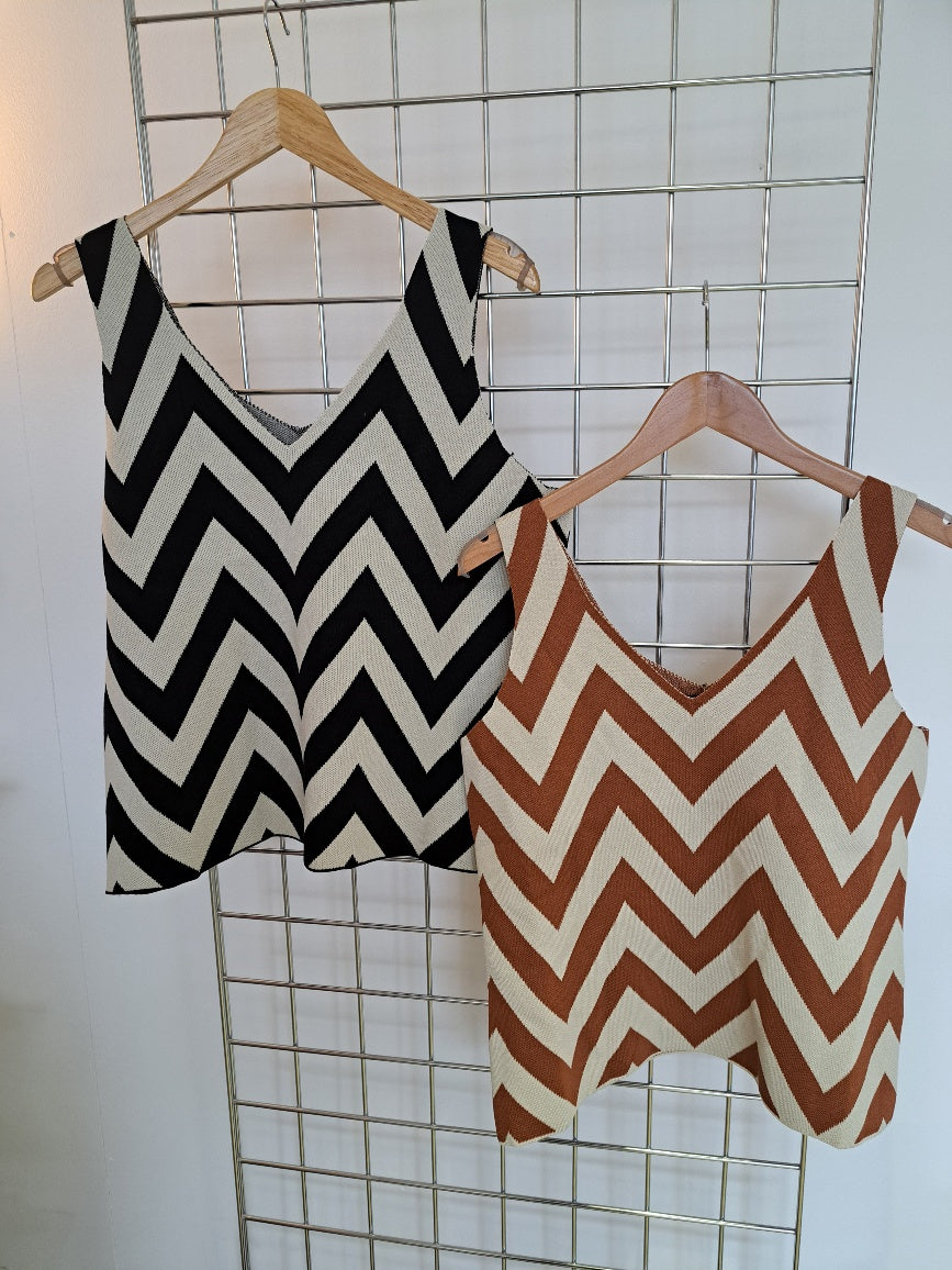 V front back chevron Knit - Maya Maya Ltd