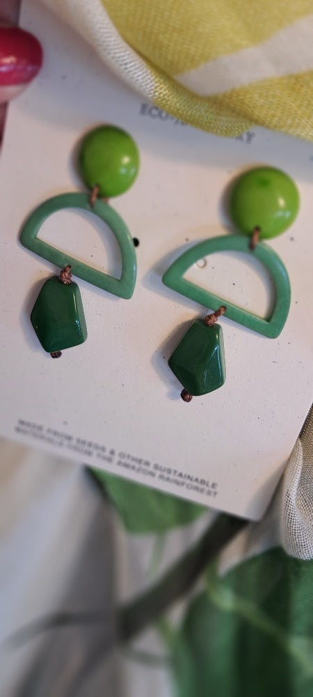 Sustainable green earrings