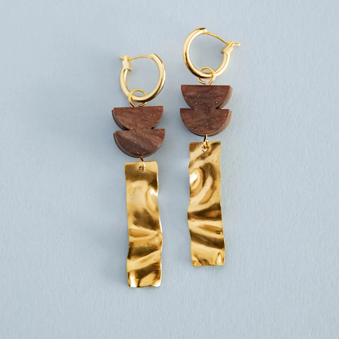 Statement drop earring brown sparkle