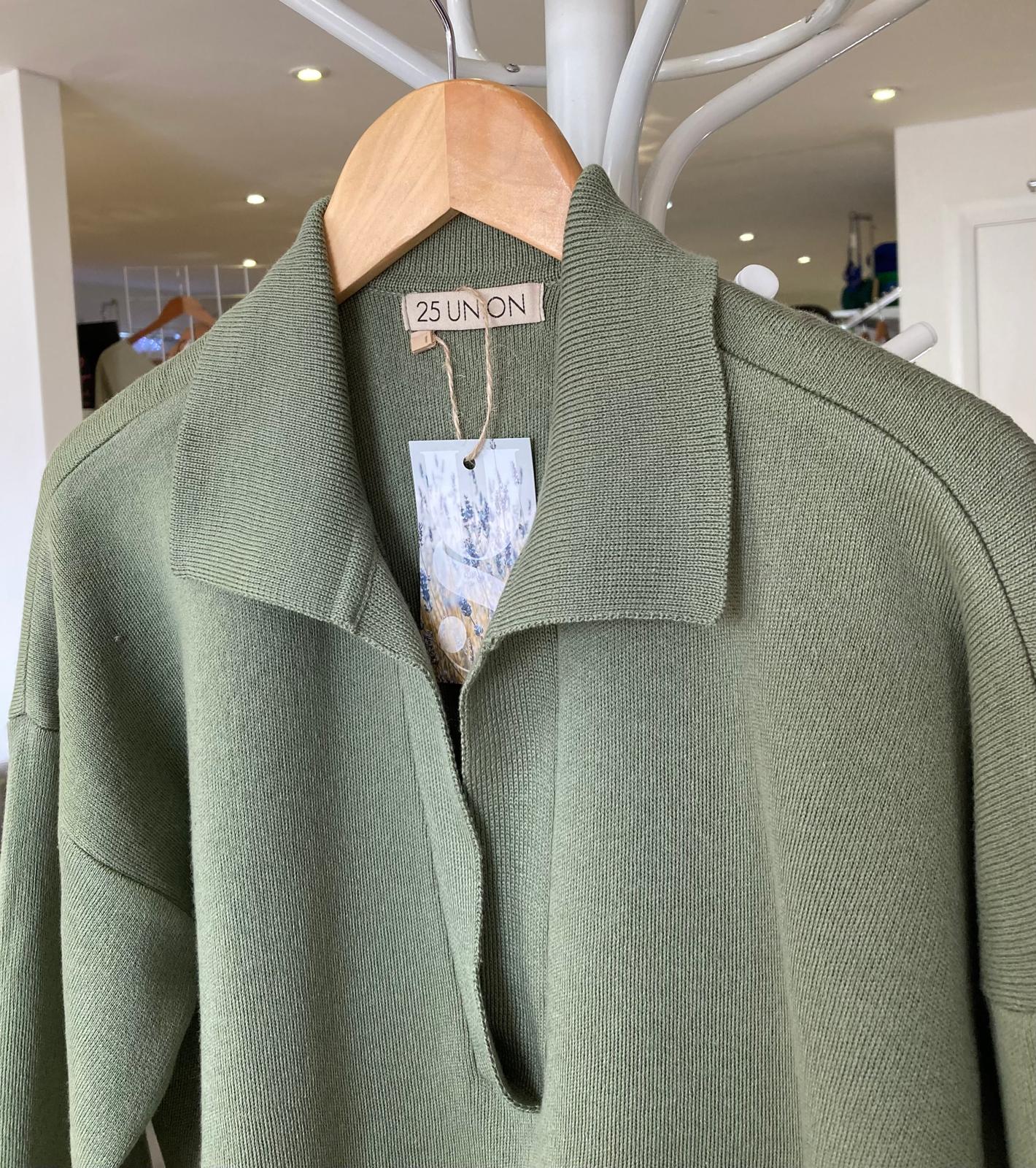 Polo style jumper Olive