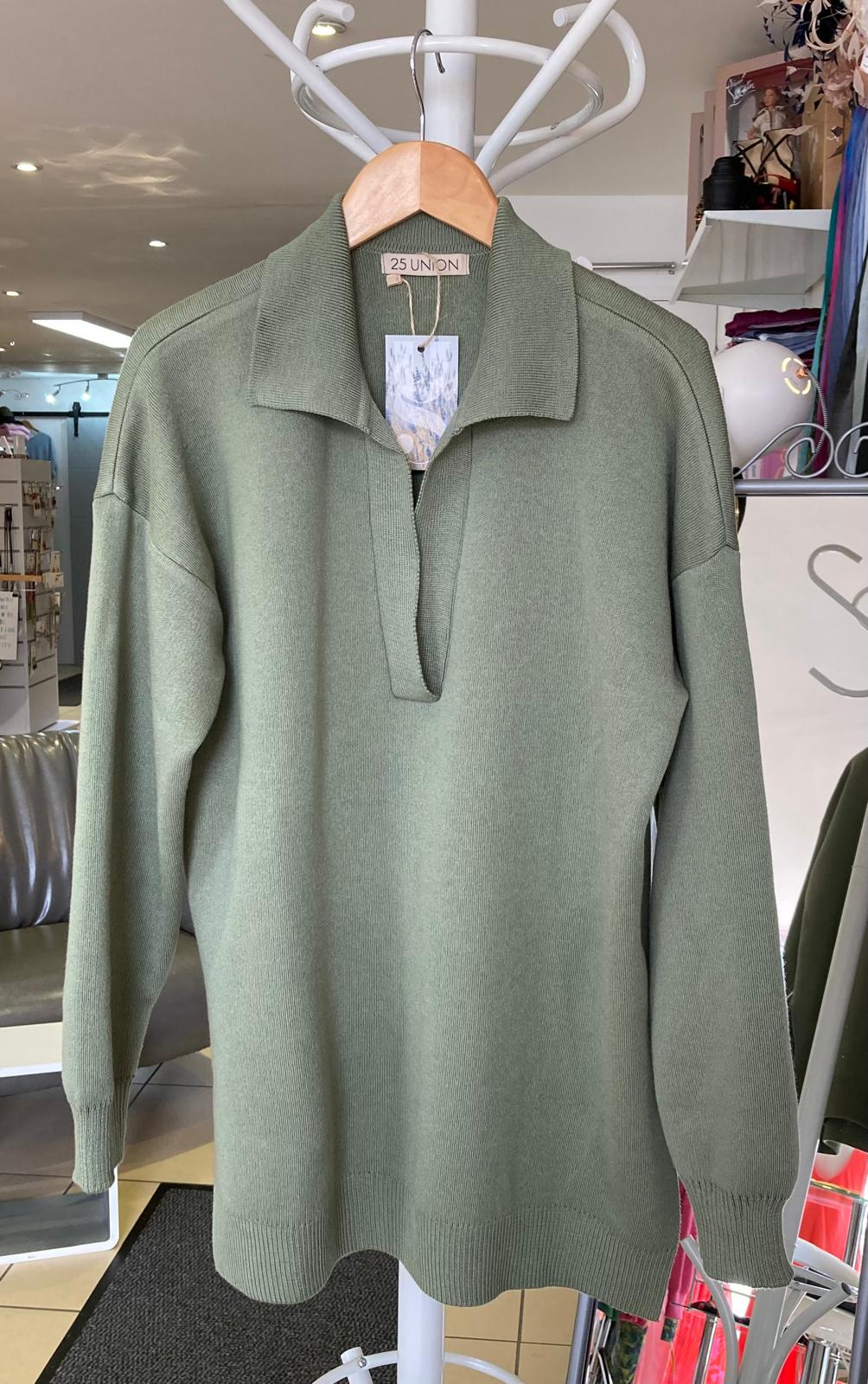 Polo style jumper Olive