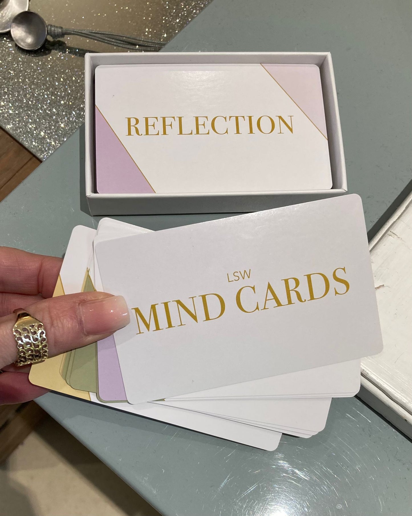 Mind Cards.