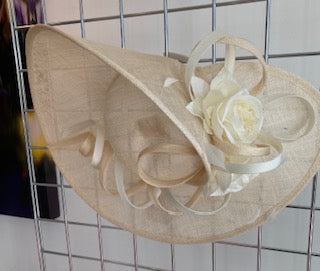 Large Up Turn Ivory Fascinator - Maya Maya Ltd