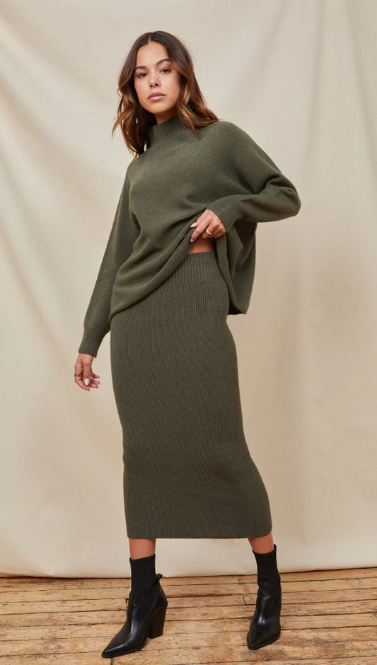 Khaki knit skirt